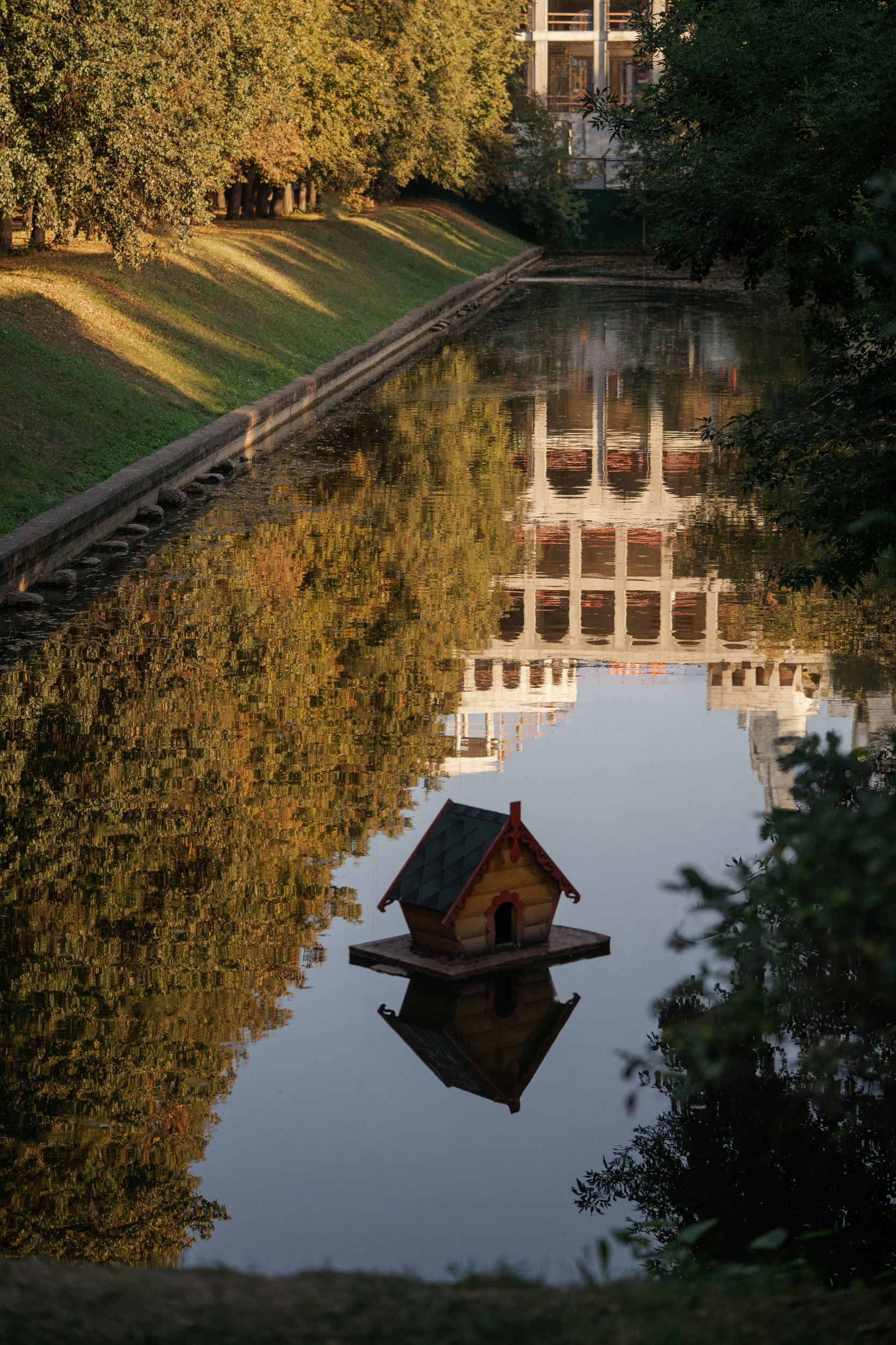 Фоновая картинка с видом undefined